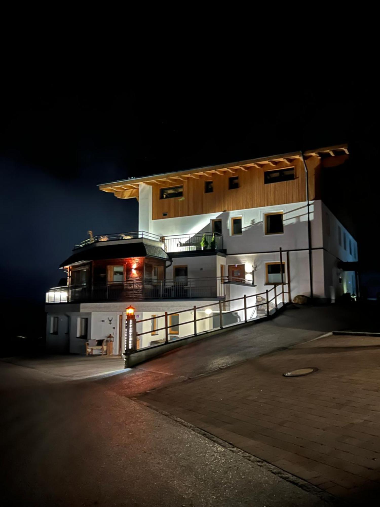 Alpine Lodge Brixen Brixen im Thale Exteriör bild